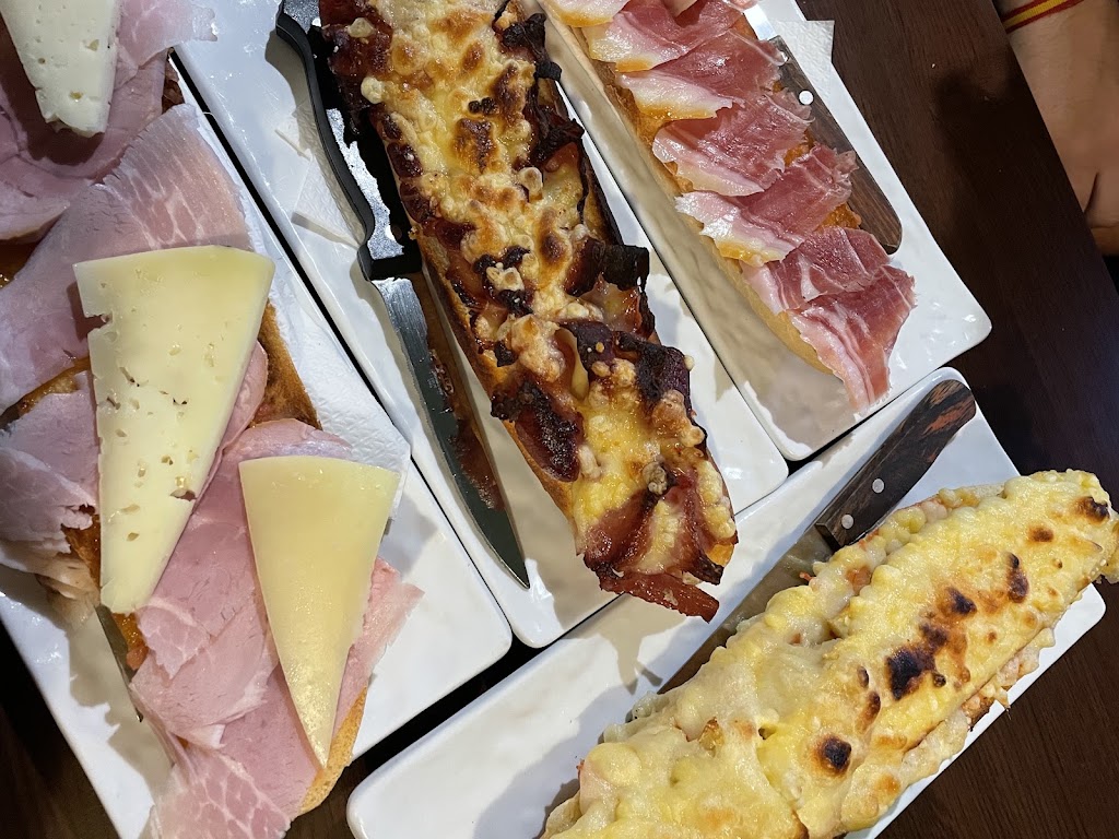 Medieval Cafe — Comida y bebida