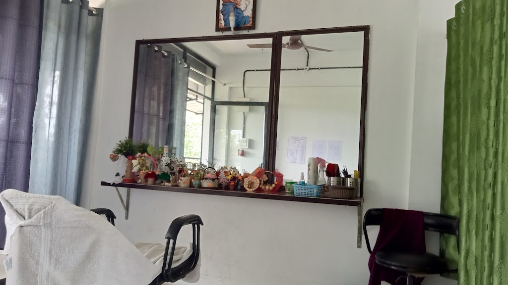 Mary Queen Beauty Parlour