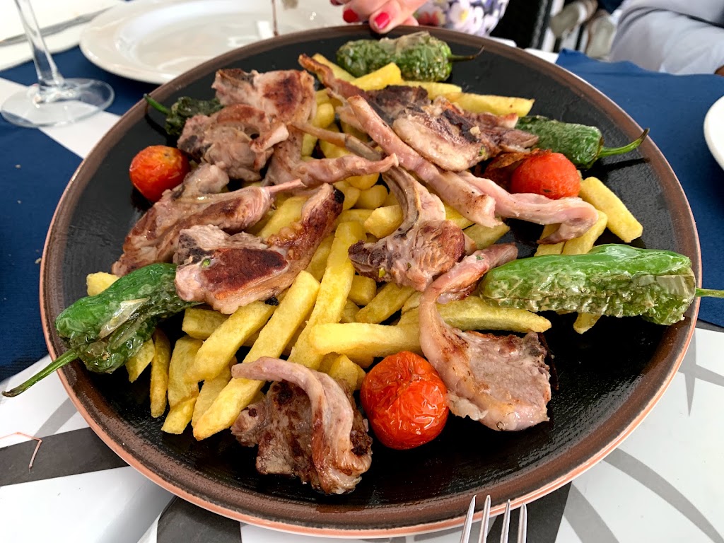 Restaurante Juan Garcia — Comida y bebida