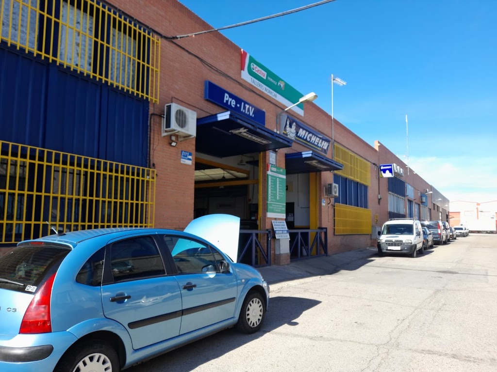 Castrol Service WORKCAR