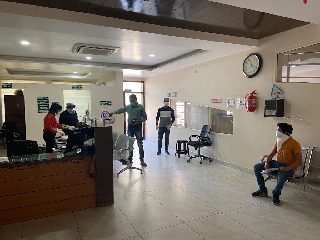 Longia Eye Hospital Dr Harinder Longia