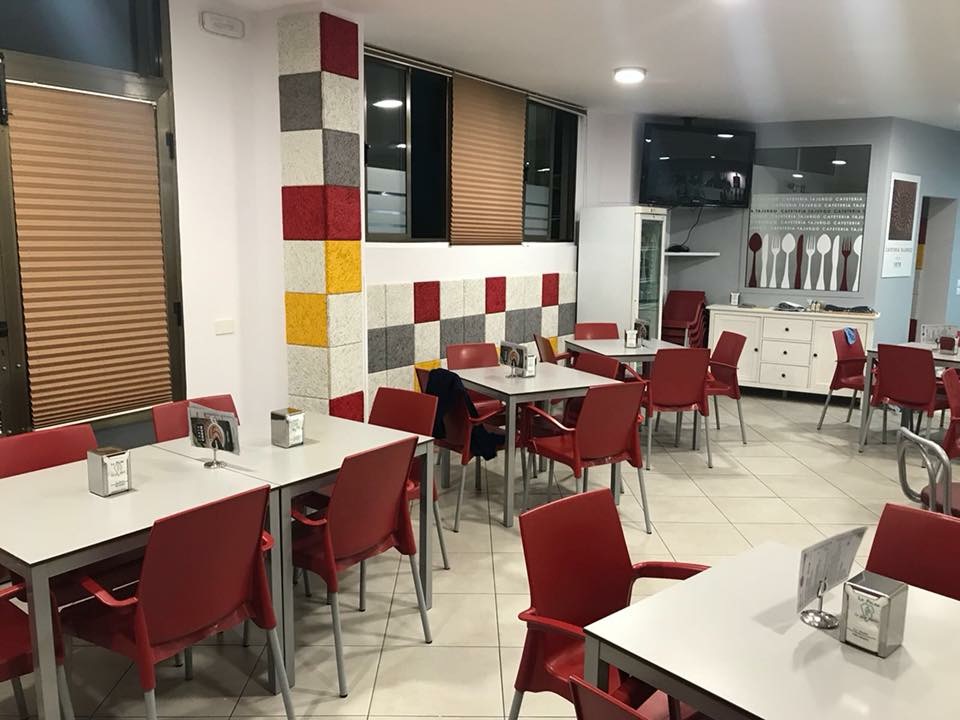 Cafeteria Tajurgo — Ambiente