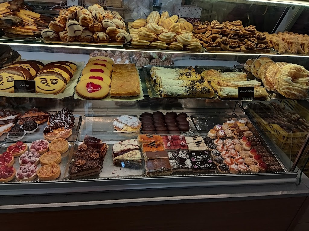 Cafeteria Pasteleria Alaska