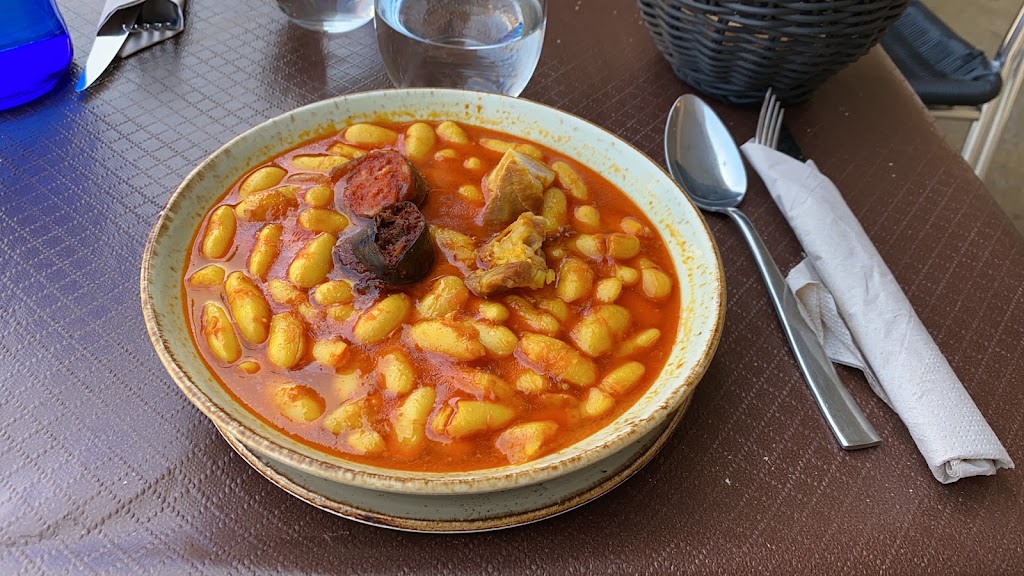 Restaurante LA COMTIENDA AVILES — Comida y bebida