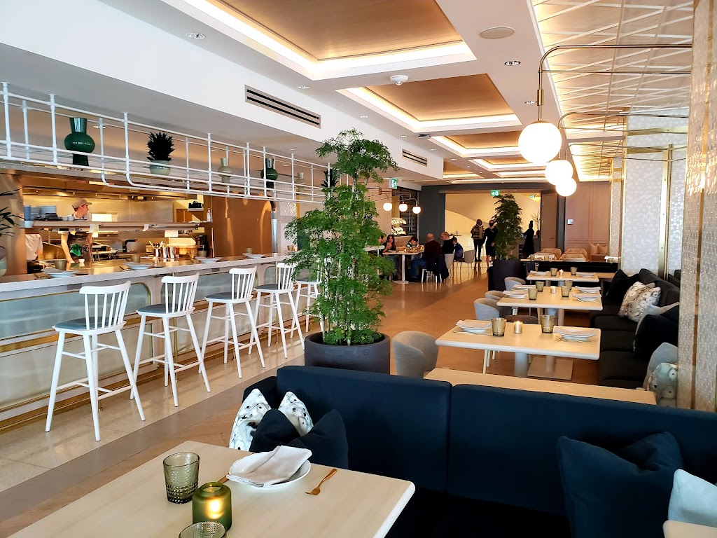 Isabelle Restaurant & Lounge