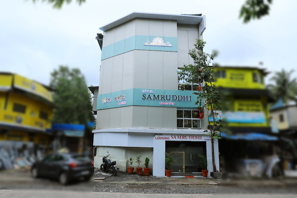 Hotel Samruddhi Comfort Stay Airoli