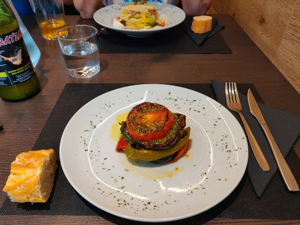 Dreams Pamplona-Irunea — Comida y bebida