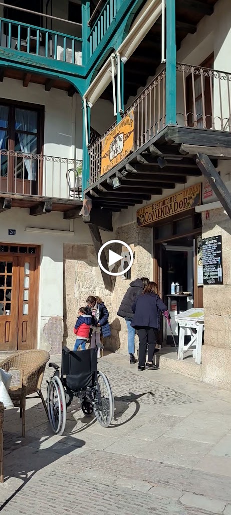 Restaurante Los Batallones — Videos