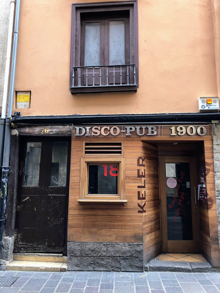 Pub "1900"