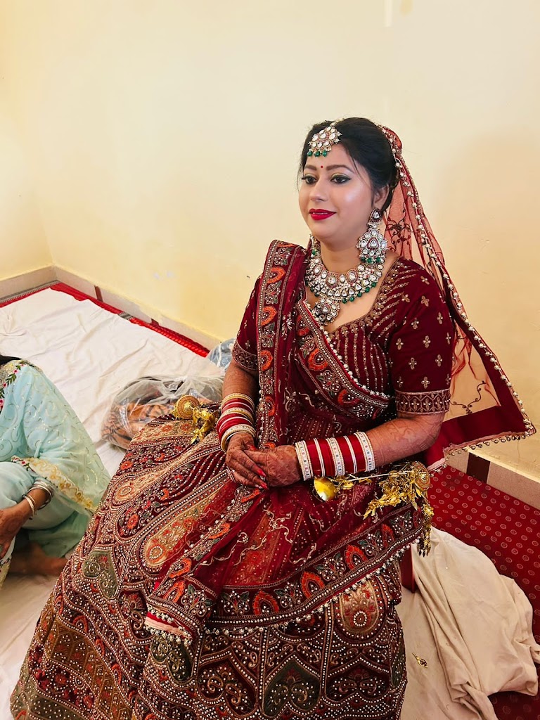 Mohini Beauty Parlour