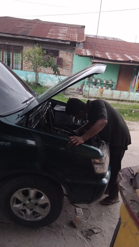 Bengkel mobil Ucok service