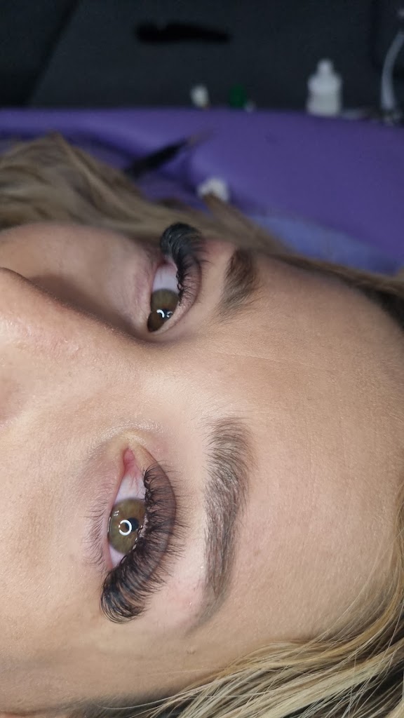 Lashes gold - extensiones de pestanas — Del propietario