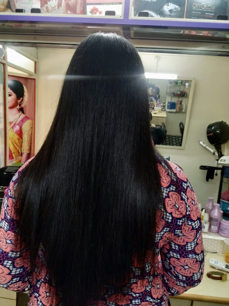 New Kushi Professional Ladies Beauty Parlour And Tailoring