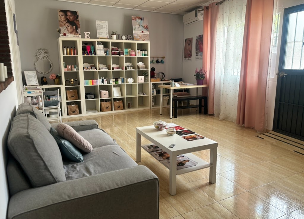 Estefania Lopez centro estetica facial y corporal
