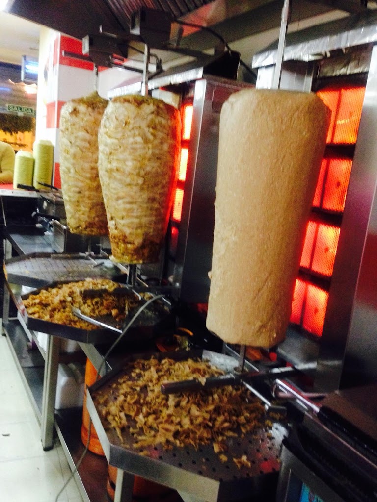 Sabor Kebab — Comida y bebida