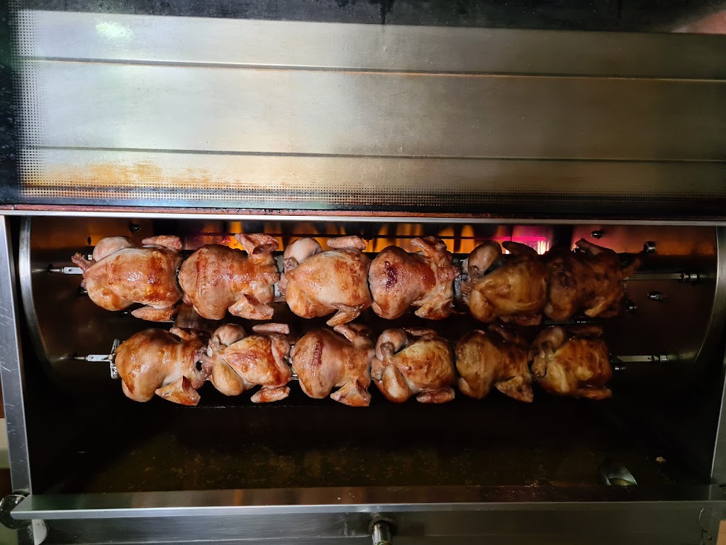 D'Piero Asador Pizzeria — Comida y bebida