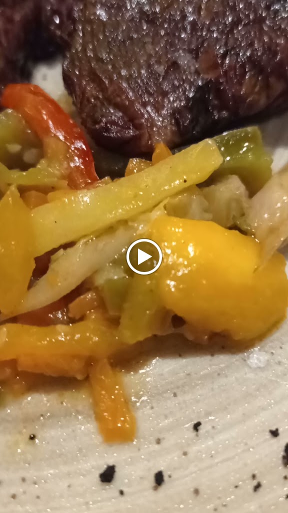 Restaurante Cienfuegos — Videos