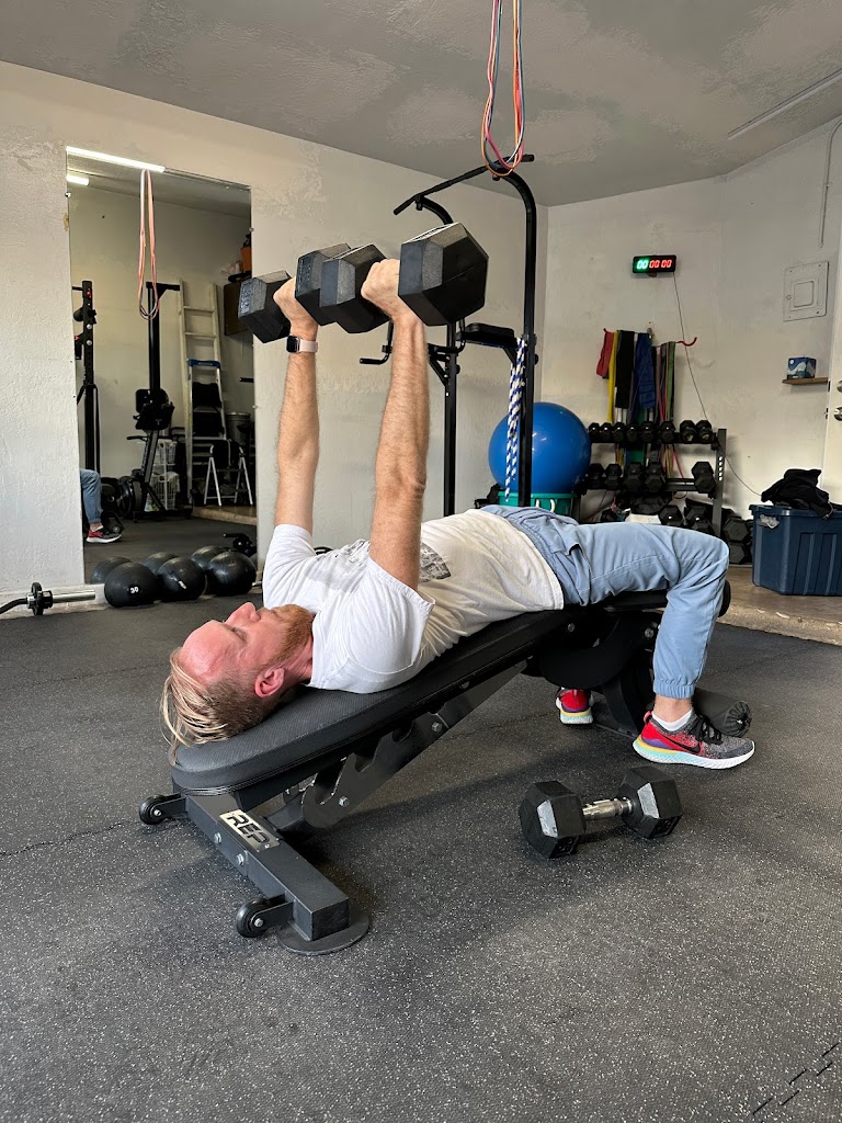  Damian Motlo Fitness