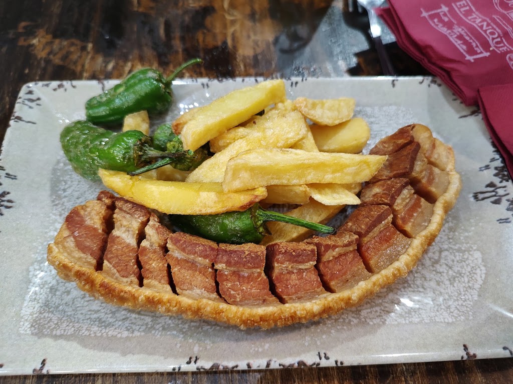 La Taberna de Dominguez — Comida y bebida