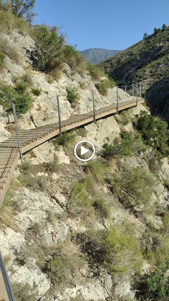 Estacion de servicio Cepsa — Videos
