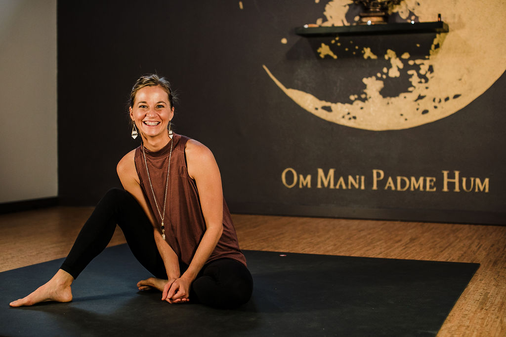  Asana Yoga & Ayurveda