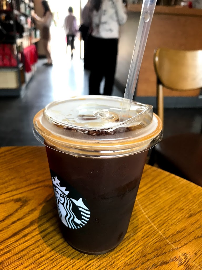 STARBUCKS 星巴克 (中醫門市) 的照片