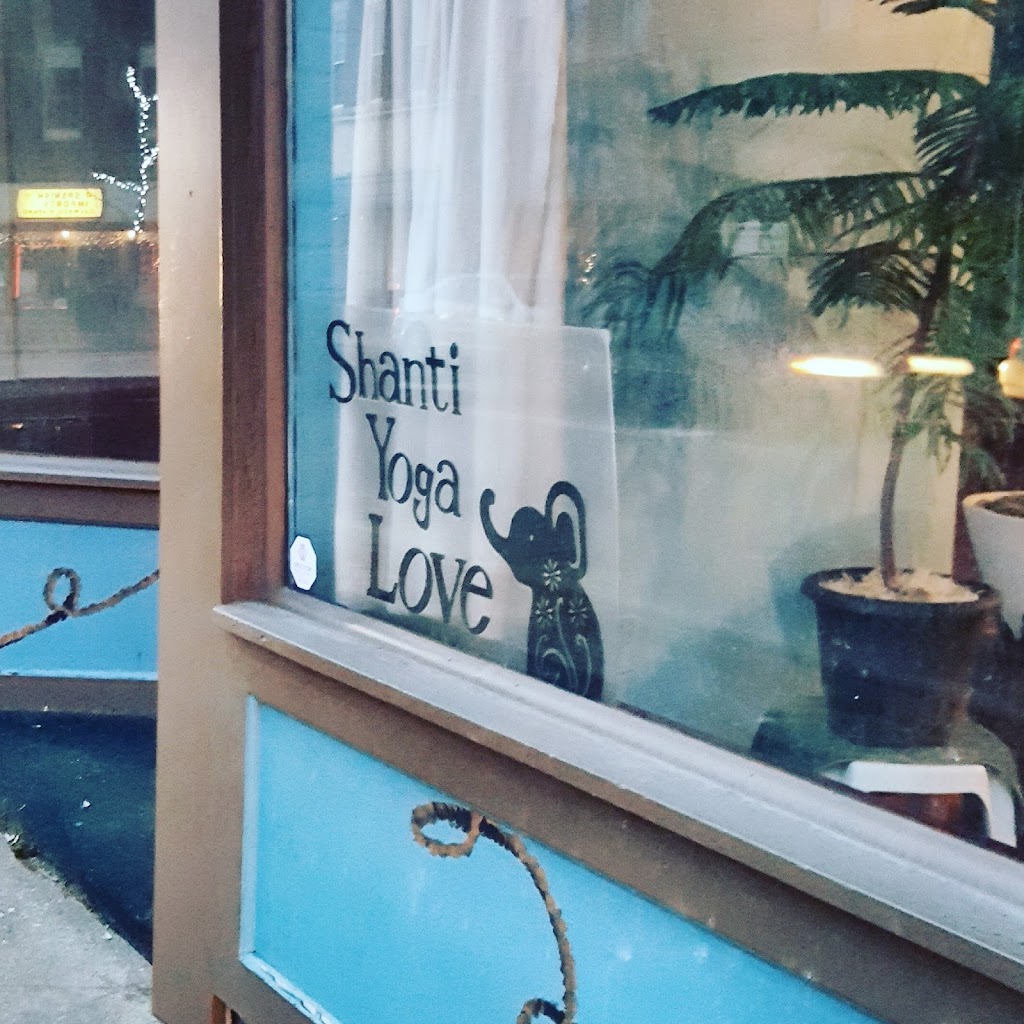  Shanti Yoga Love