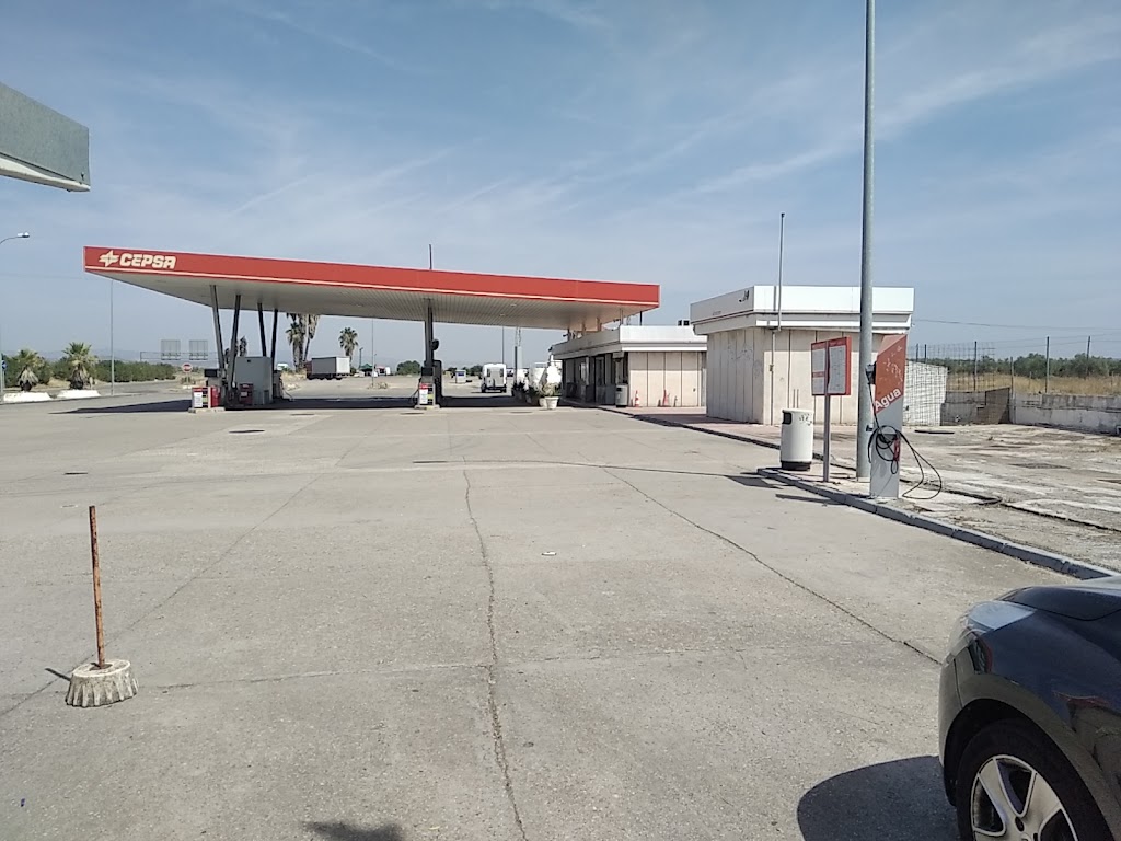 Estacion de servicio Cepsa — Estacion de servicio