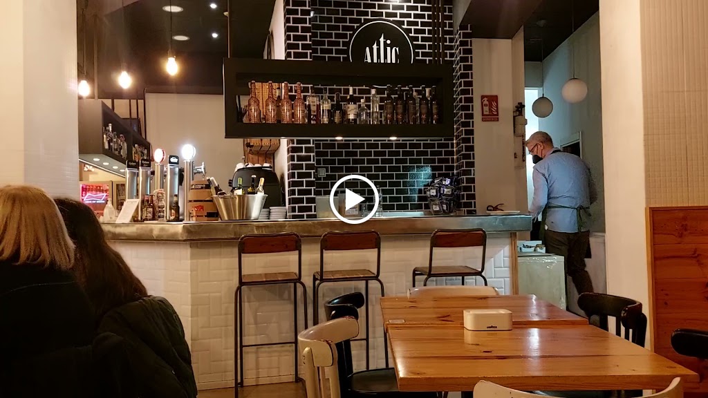 Attic Alzira — Ambiente