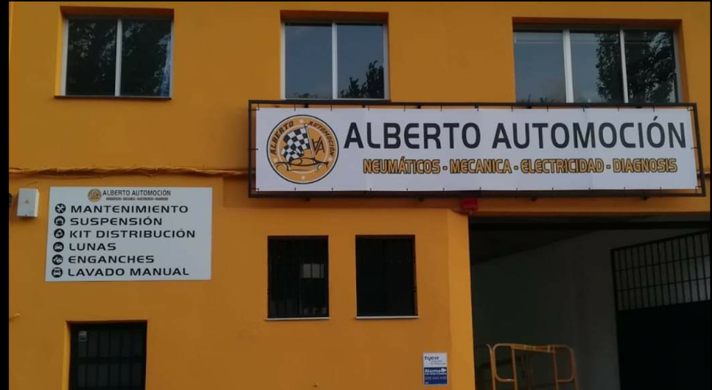 Javi y Alberto Automocion — Exterior