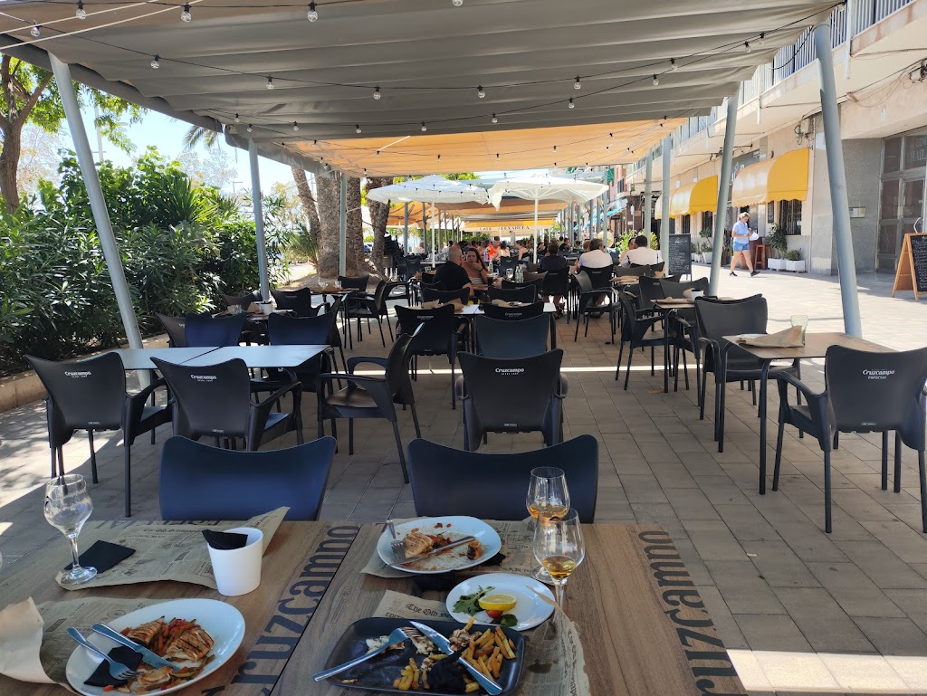 El Farolito Resto Piano Bar