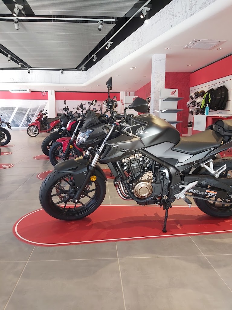 Concessionari Movento Akaimoto Honda — Interior