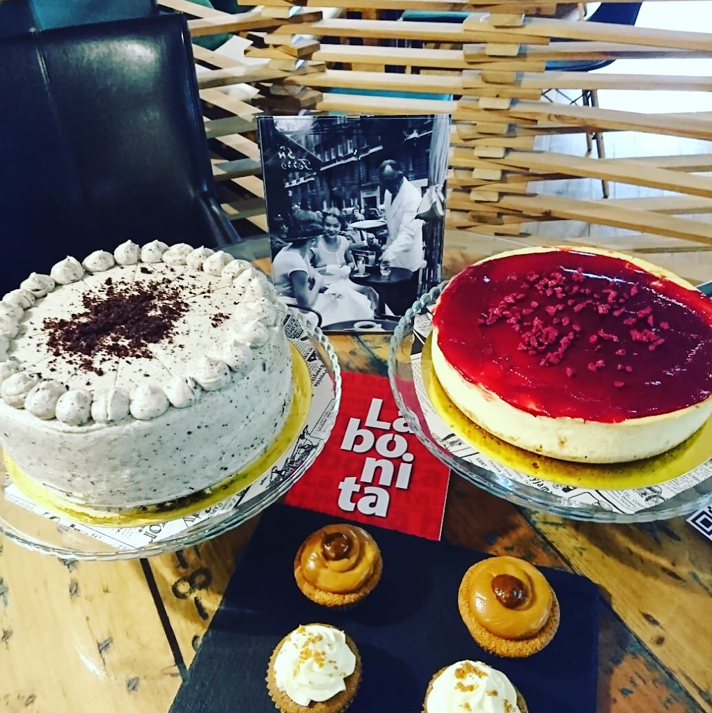 Restaurante La Bonita — Comida y bebida