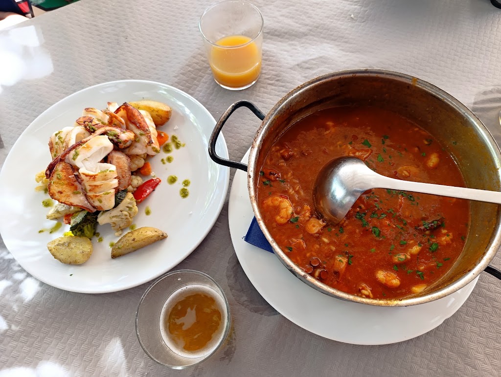 Restaurante La Pescaderia — Comida y bebida