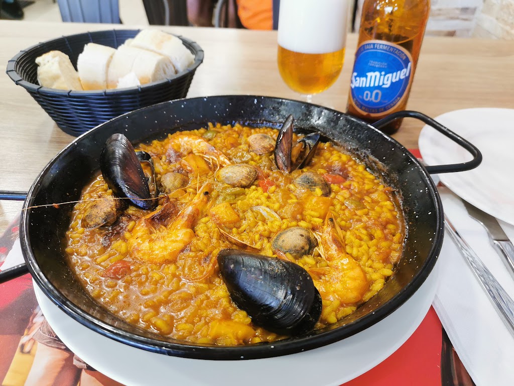 Can Guirro — Comida y bebida