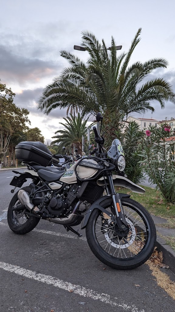Rent scooter Madeira rent moto - BlitzRent Madeira em Funchal