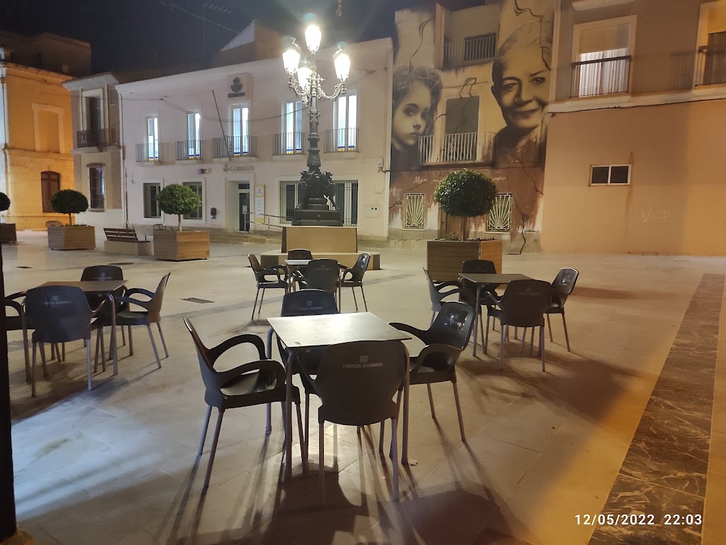 El Albergue — Ambiente