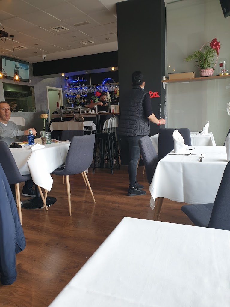Restaurante Elite ( Simona's) — Ambiente