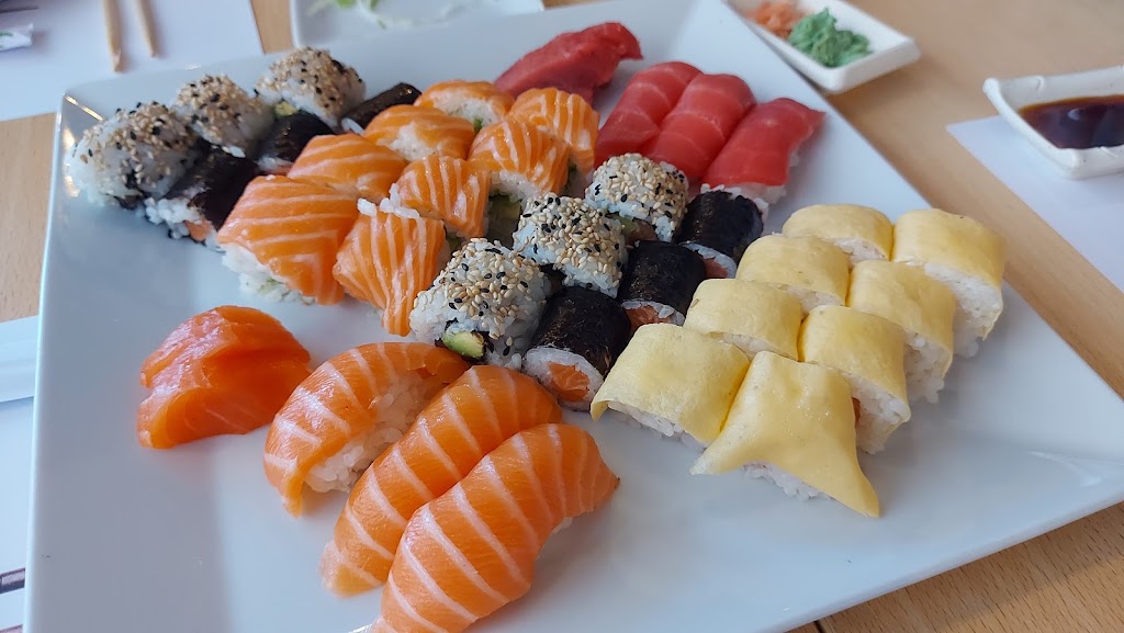 Restaurante Sushicome — Comida y bebida