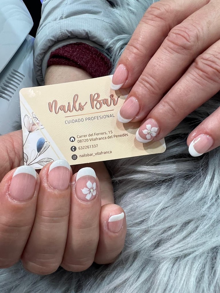 Nails Bar Vietnamita — Manicura