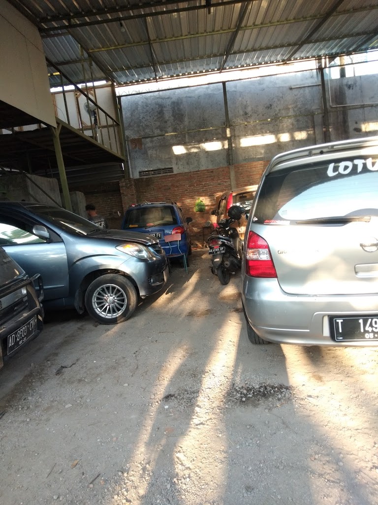 Bengkel mobil waluyo autoservice