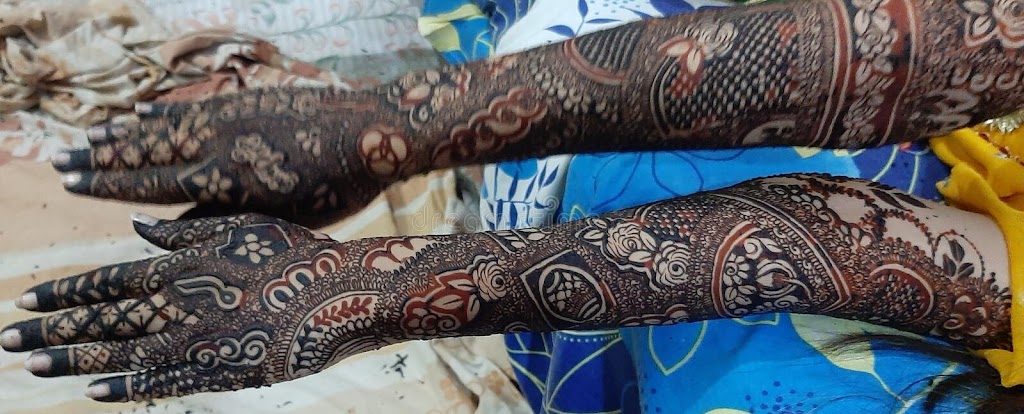 Reema Beauty Parlour Dalel Tola