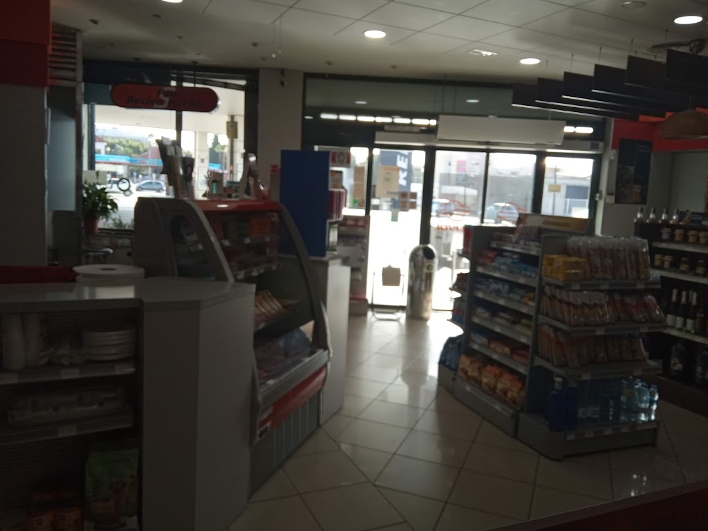 Estacion de Servicio Repsol — Interior