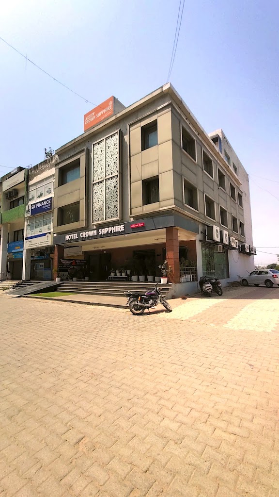 Hotel Crown Sapphire