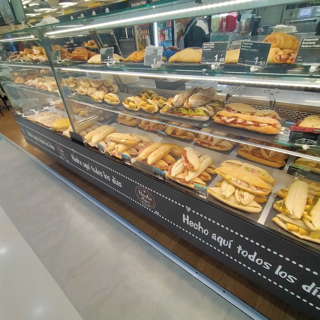 Cafe Bar Carrefour — Ambiente