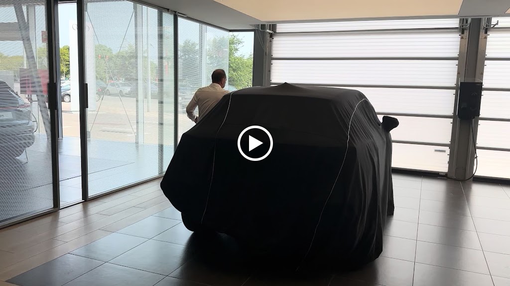 Concesionario Audi QUADIS Motorsol Sant Boi — Videos
