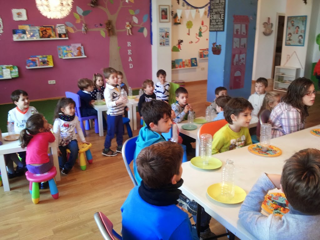 THE STORY CORNER — Del propietario