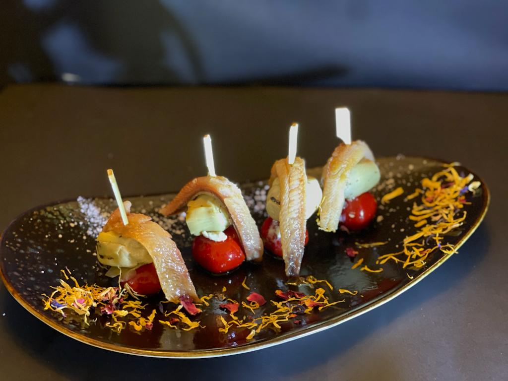 Restaurante Santinno — Comida y bebida