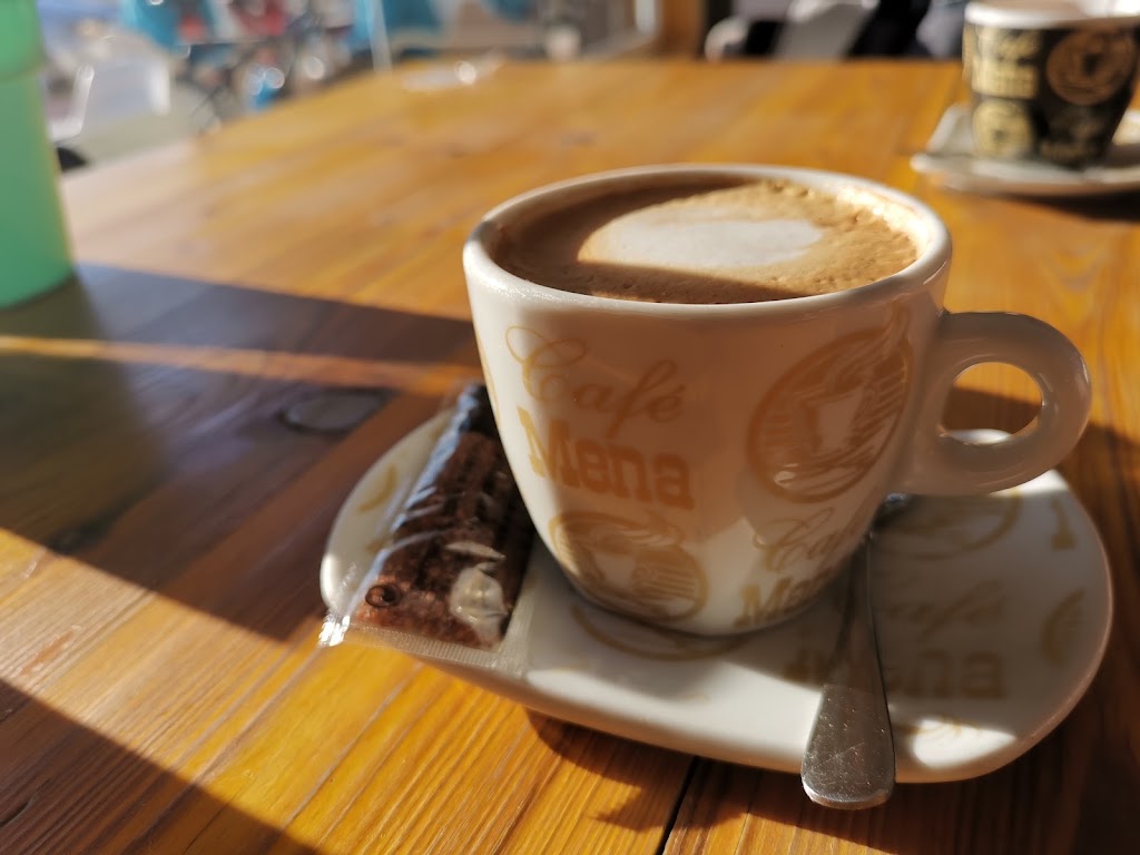 Cafeteria, LA INGRATA — Cortado