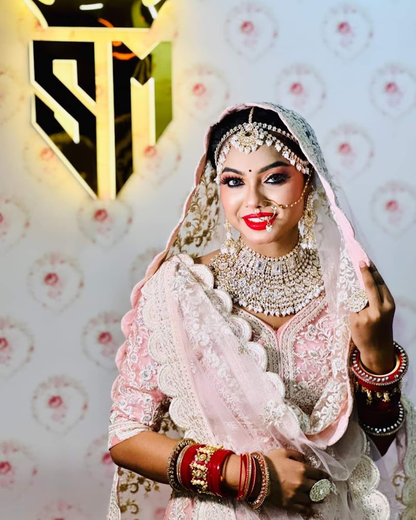 Sumit Makeover Unisex Salon